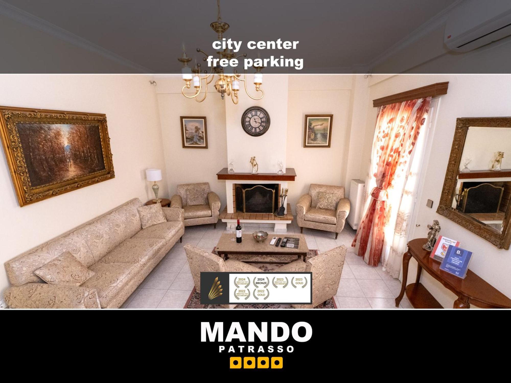Mando Patrasso - Classical Apartment In The Center Of Patras With Free Parking Dış mekan fotoğraf